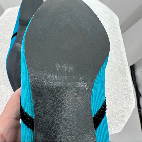 Oomphies Womens Slippers House Shoes 9N Blue Black Pointed Toe Slip On - Picture 8 of 9